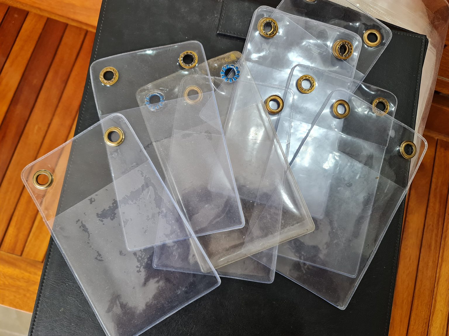 Ruột nhựa Menu PVC, túi nhựa dẻo, túi đựng sổ tiết kiệm PVC ép cao tần ...