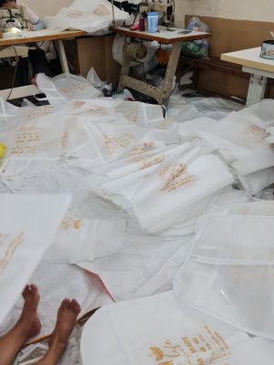 May túi đựng áo veston vải nhiều màu in logo khách tự chọn Tấn hưng Đà nẵng